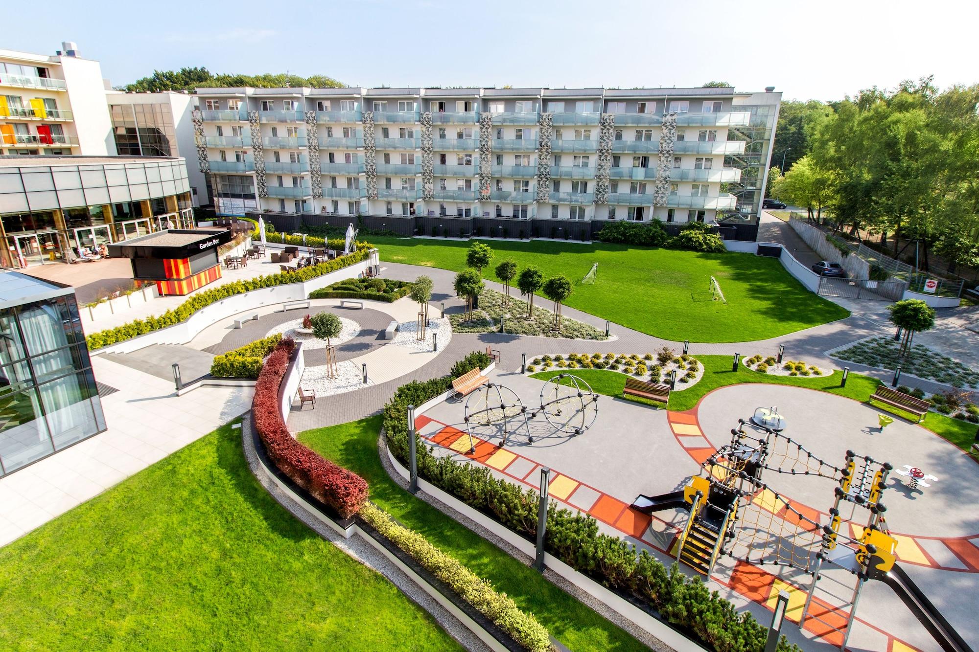 Hotel Aquarius Spa Kolobrzeg Exterior photo The campus of the University of Novi Sad